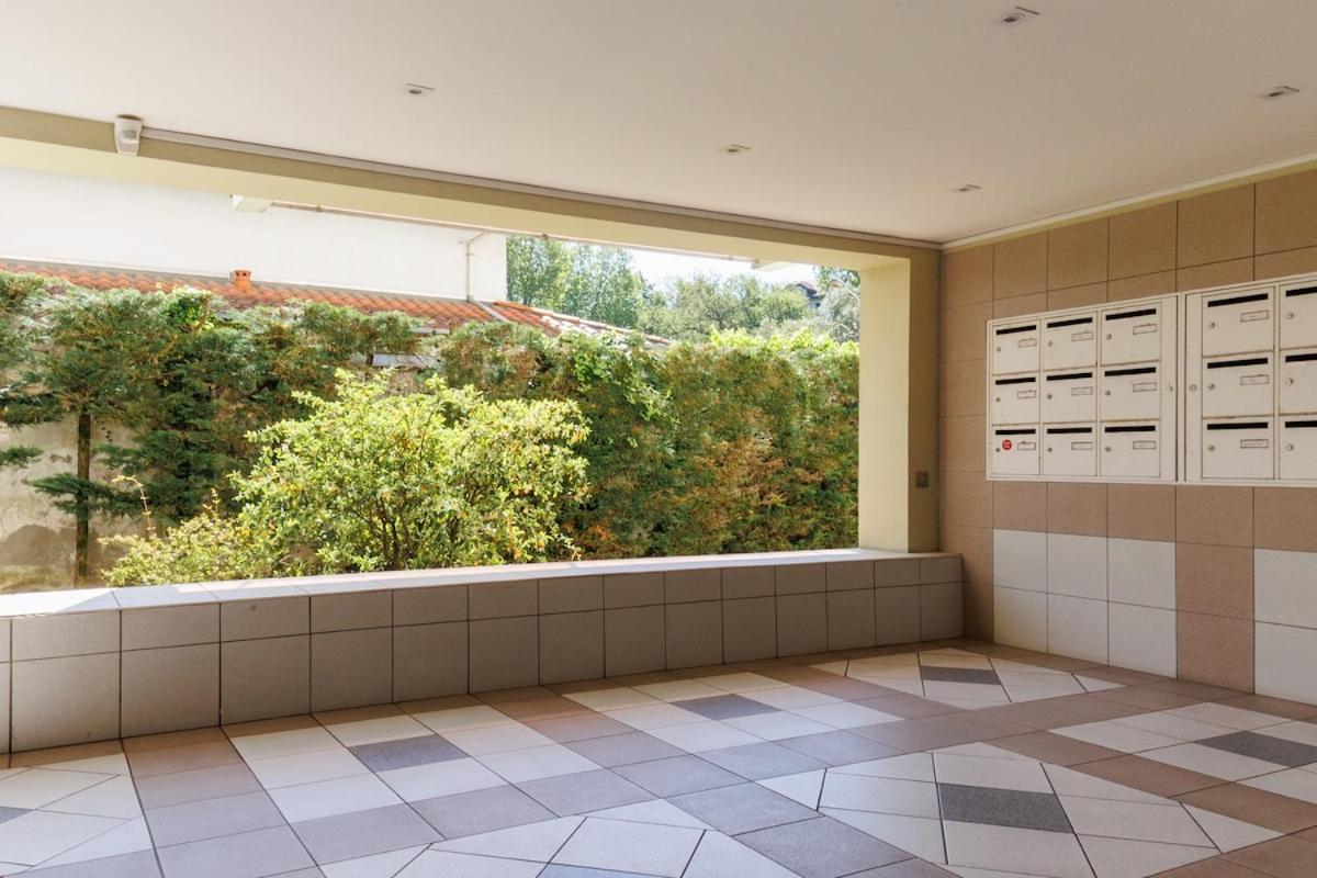 Apartamento Comfortable Close To And Center *